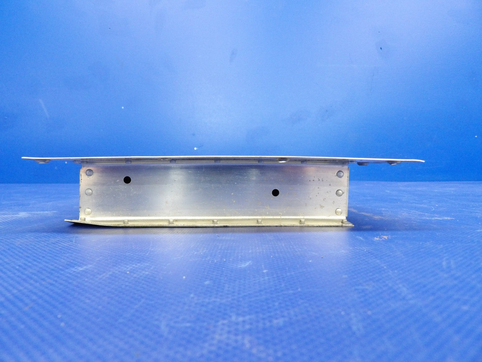 Beech D95A Travel Air Right Hand Wing Fuel Tank Door P/N 95-110024-2 (0226-509)3