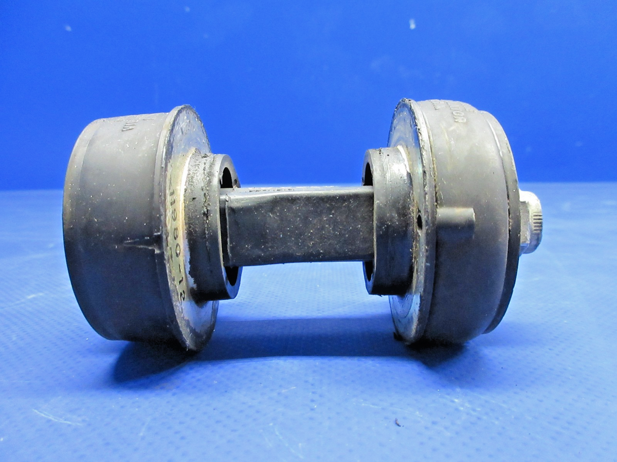 Barry Engine Shock Mounts P/N 94150-40 LOT OF 4 (0926-764)4