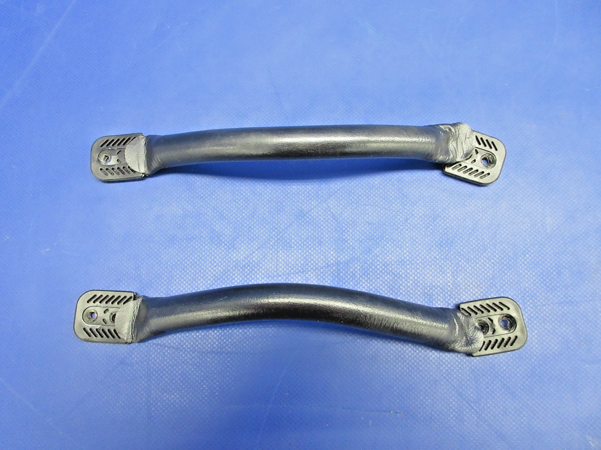 Cirrus SR22 Interior Grab Handle P/N 15786-001 LOT OF 2 (0926-786)1