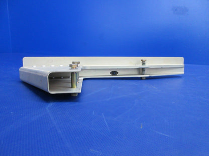 Cirrus SR22 Co-Pilot Seat Track LH & RH P/N 12490-009, 12490-010 (0926-832)9