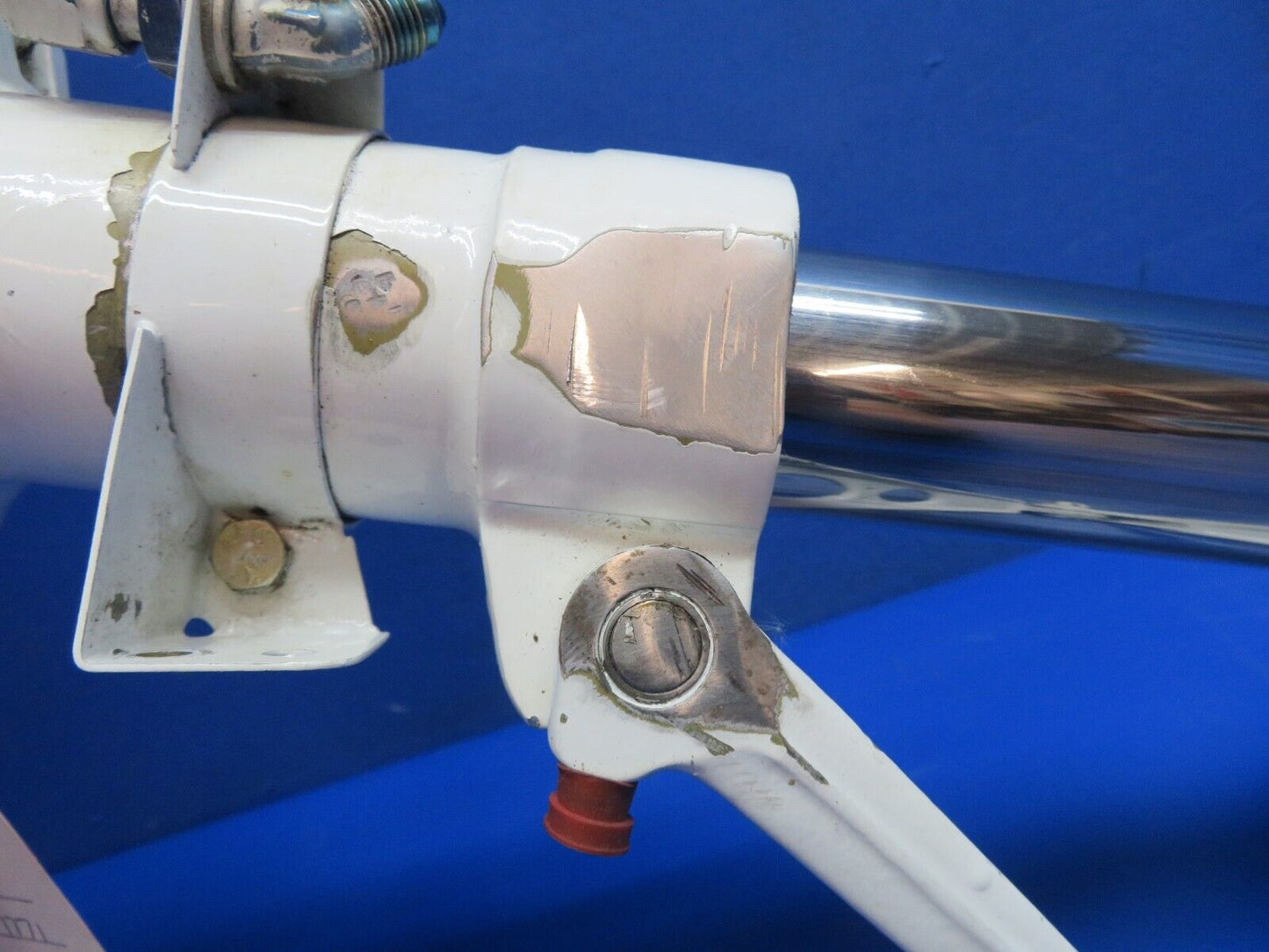 Beech 95 / D95A Travel Air RH Main Gear 95-810002-6, 95-810002-752 (0524-1771)