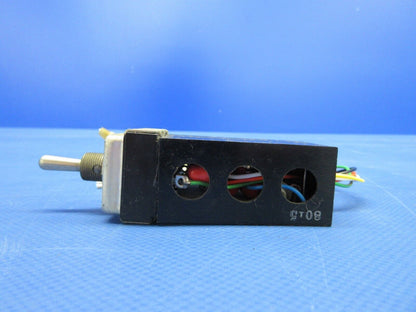 Piper PA-23-250 Aztec Hoskins Novastar Timer 11-28V P/N 701296-2 (0624-887)