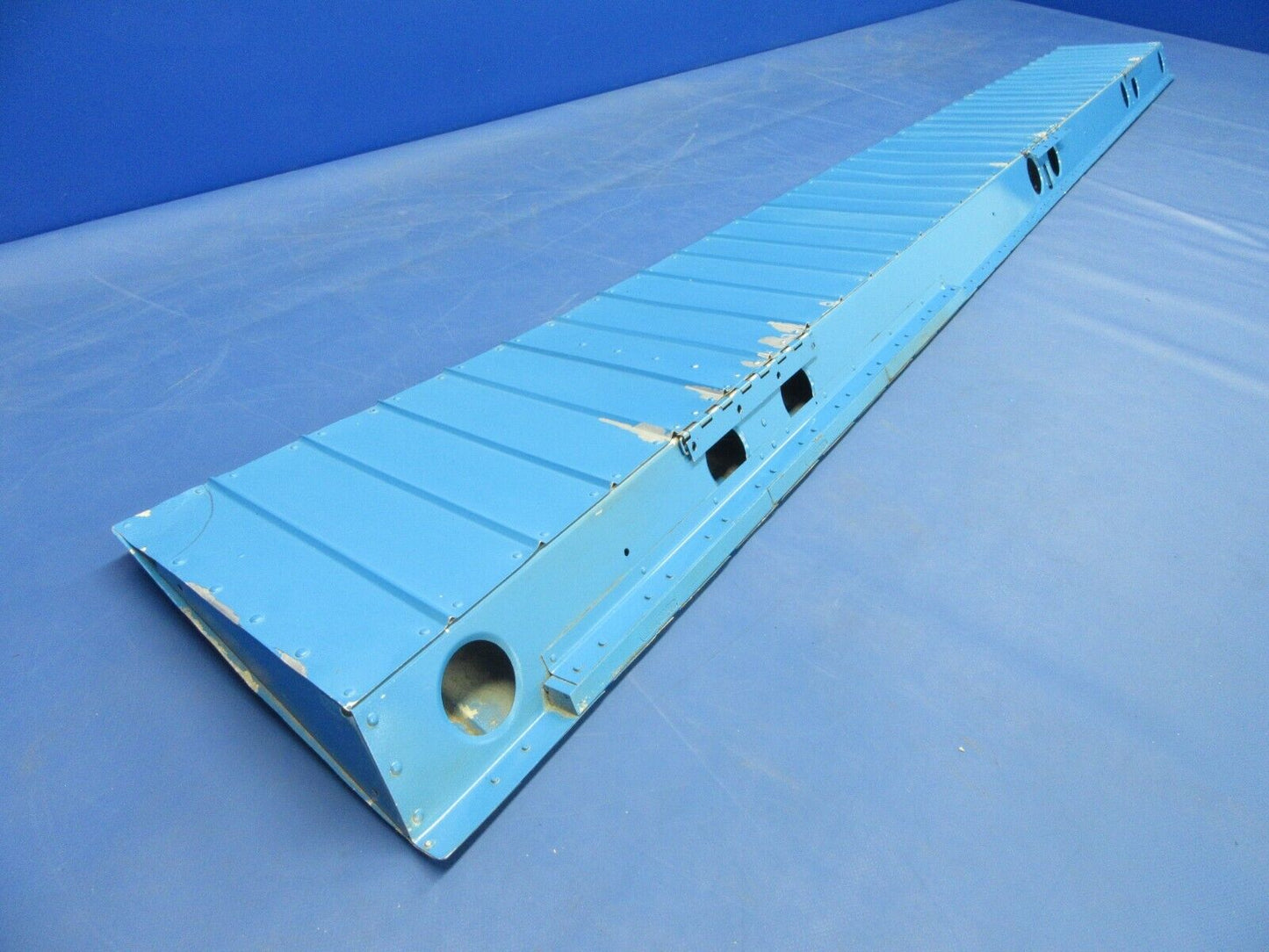 Cessna 172 / 172P RH Aileron P/N 0523800-1 (1024-02)