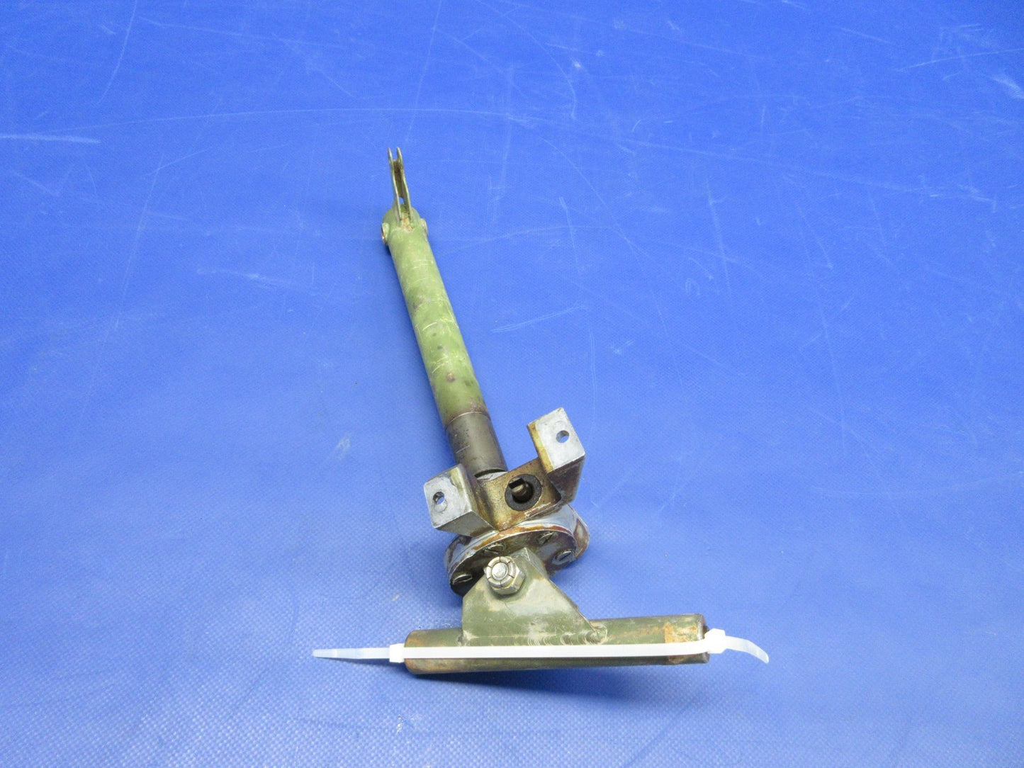 Cessna 182 / 182L Flap Drive Pulley & Actuator P/N C301002-0306 (0226-1033)22