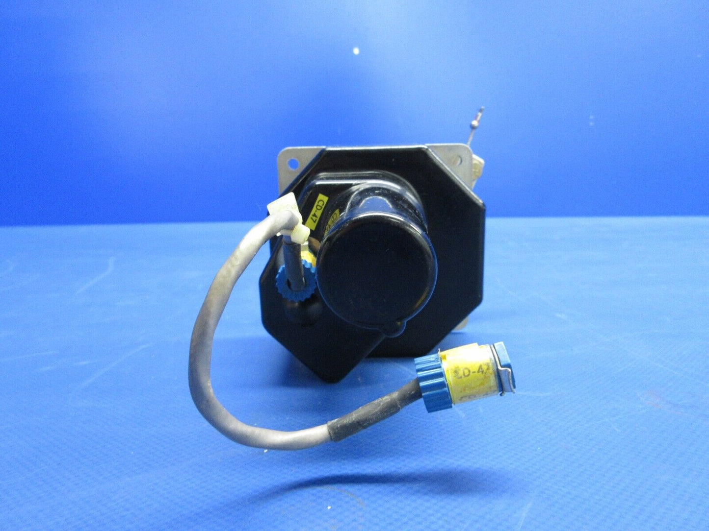 Piper PA-28-181 Archer Edo-Aire Mitchel Roll Servo P/N 1C363-1-430R (0624-950)