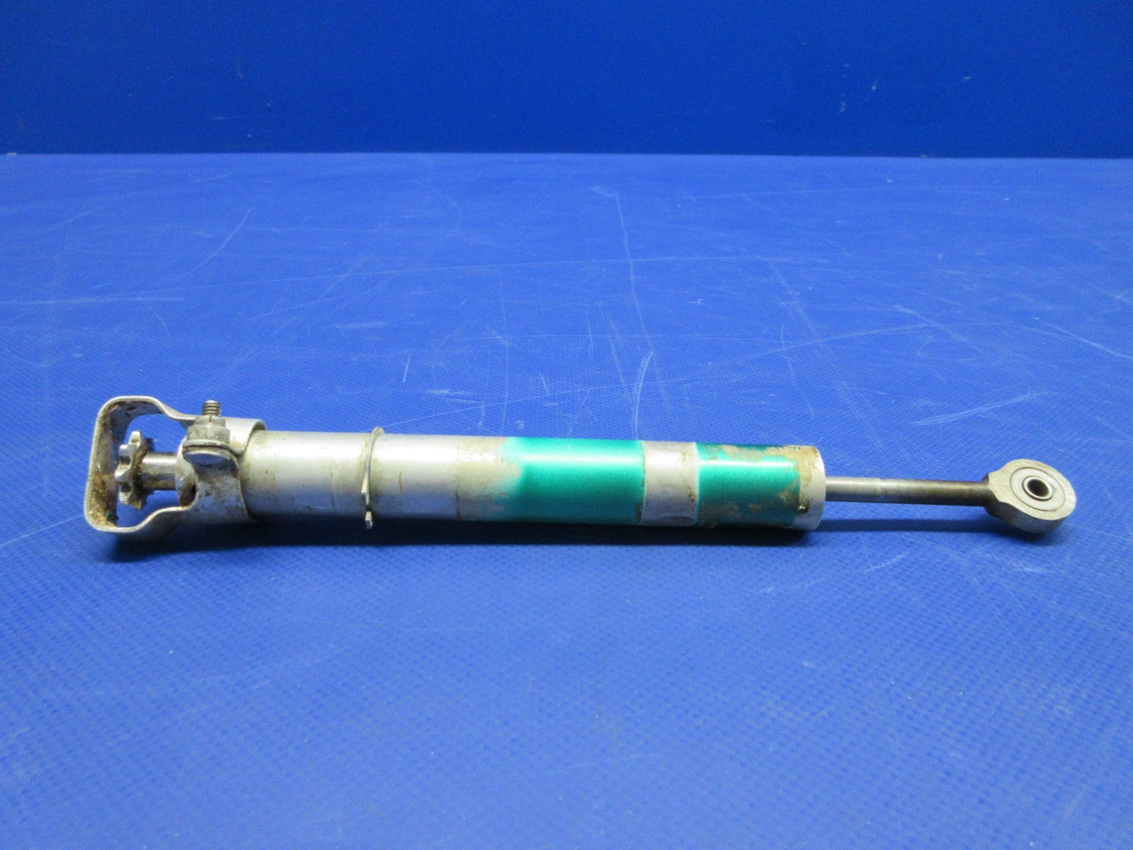Cessna 310 / 310I Rudder Trim Tab Actuator P/N 0310293-7 (0326-888)10