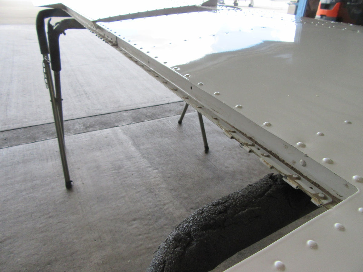 Dented Cessna 177 Cardinal Stabilator P/N 1732003-7 (0826-19)10