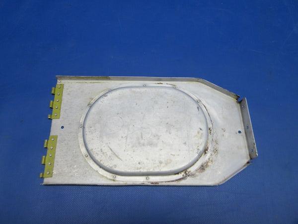 Beech 95 / D95A Travel Air Lower Liner Access Door RH 95-110014-654 (0524-1134)