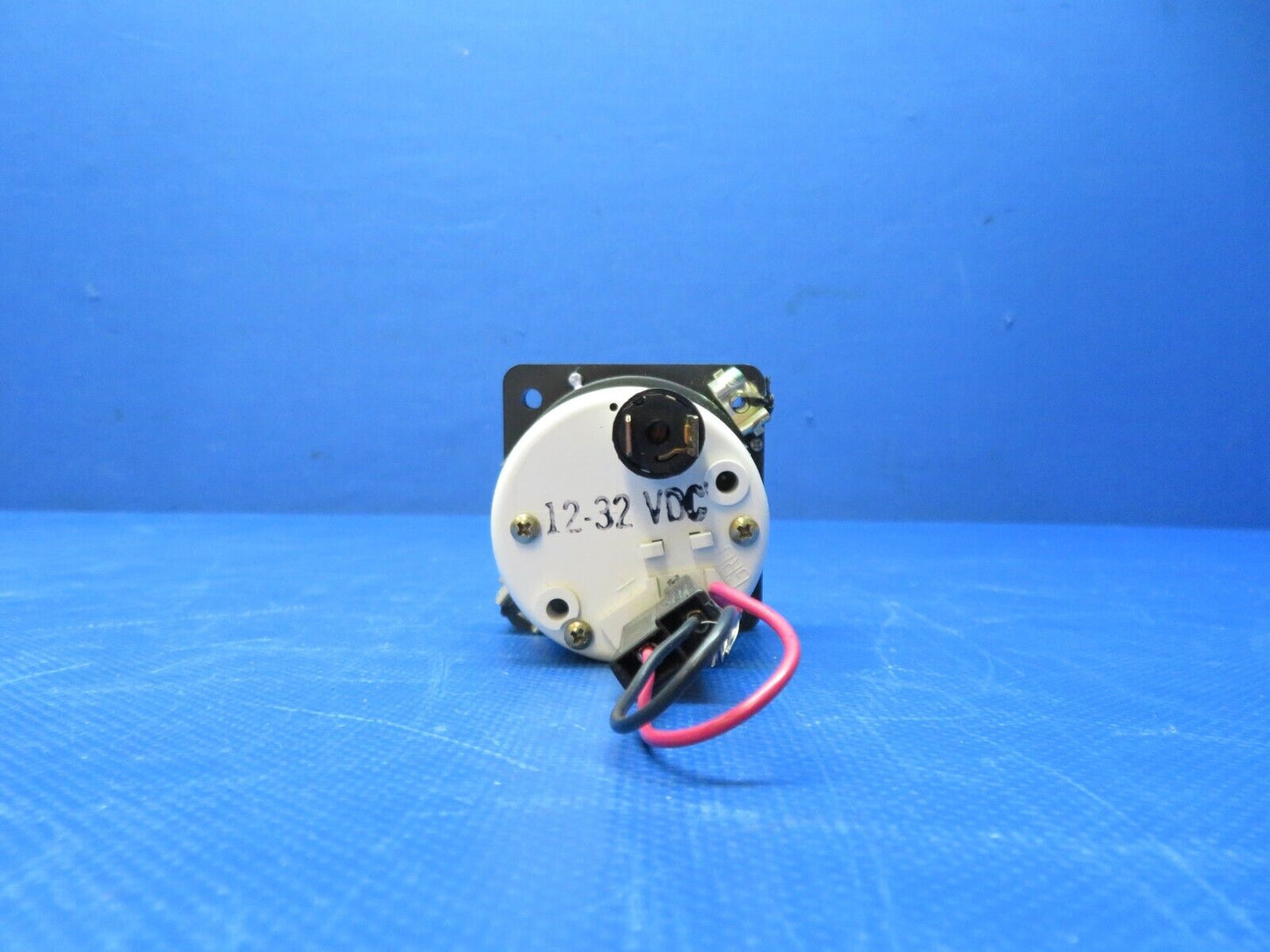 Mid-Continent Clock 12-32v P/N MD-90 TESTED (0424-286)