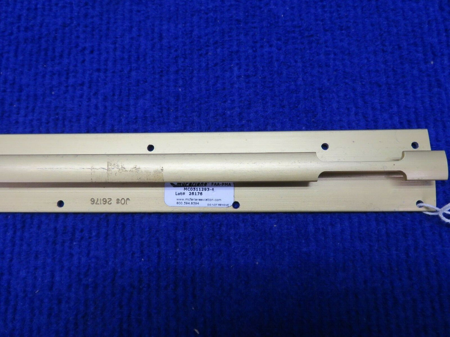 Cessna 172 / 182 / McFarlane Seat Rail RH OTBD NOS P/N MC0511293-4 (0222-377)1