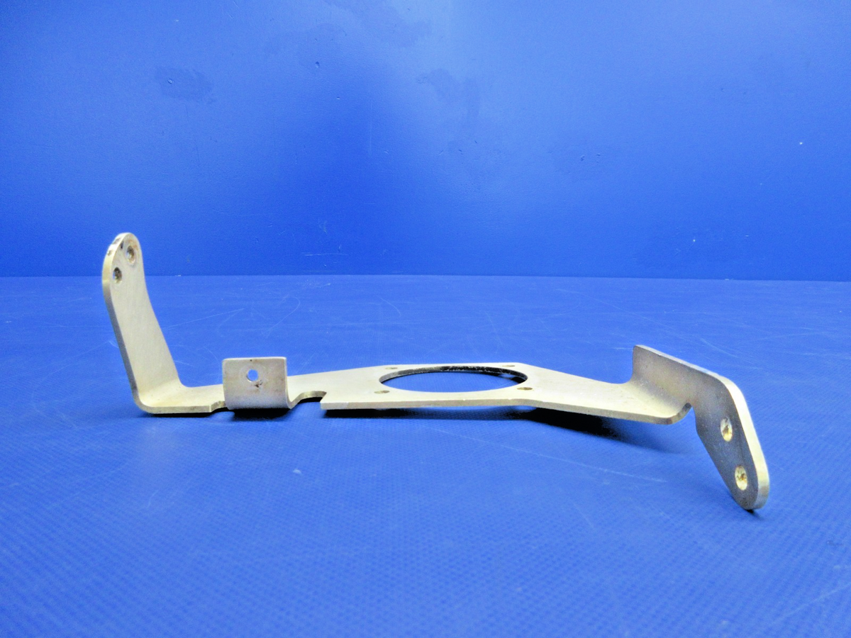 Beech C23 Sundowner Carburetor Air Box Bracket (0526-886)4