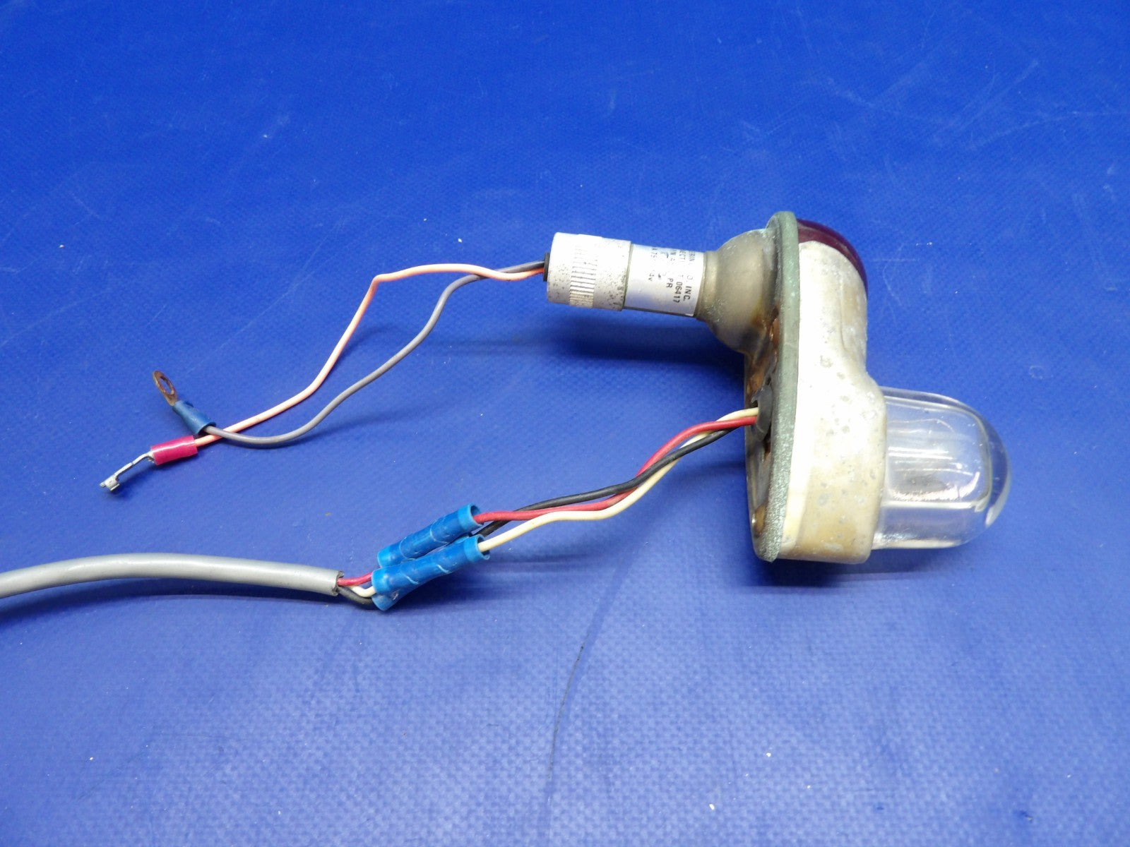 Piper Aztec Whelen LH Wing Tip Strobe Light 14V P/N A650-PR TESTED (0626-1300)6