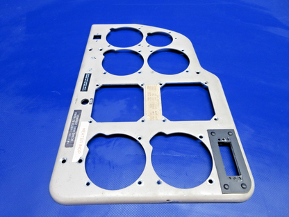 Beech D95A Travel Air RH Floating Instrument Panel P/N 96-324032-3 (0326-725)4