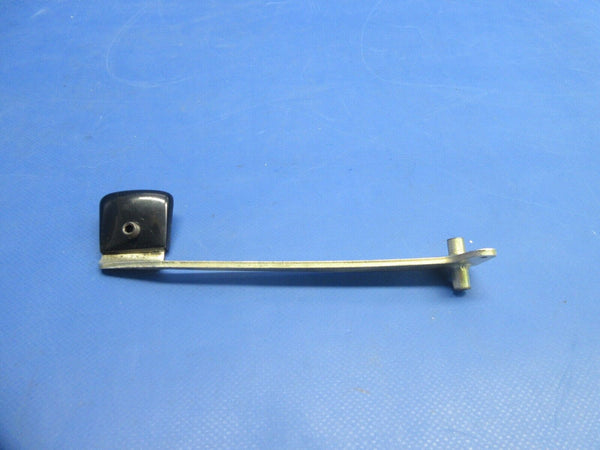 Piper PA-32RT-300T Lance II Cabin Door Interior Handle P/N 79515-13 (0924-896)