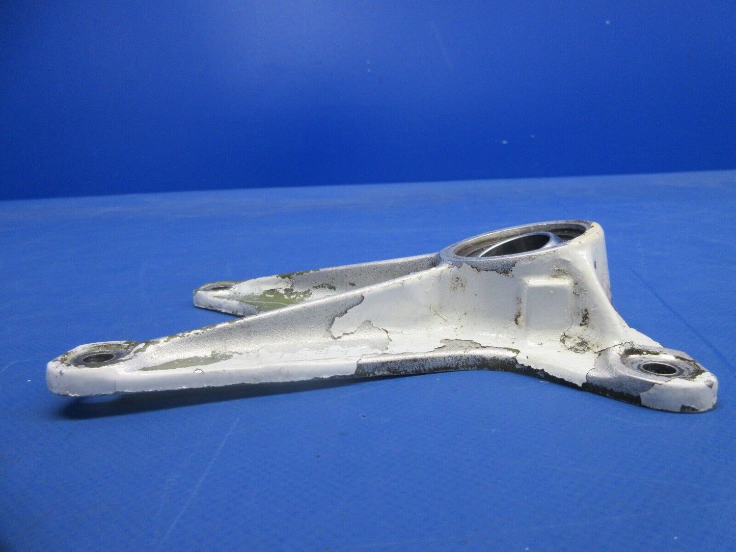 Piper PA-32RT-300T Lance II Main Gear AFT Trunnion Fitting 67042-13 (0924-864)
