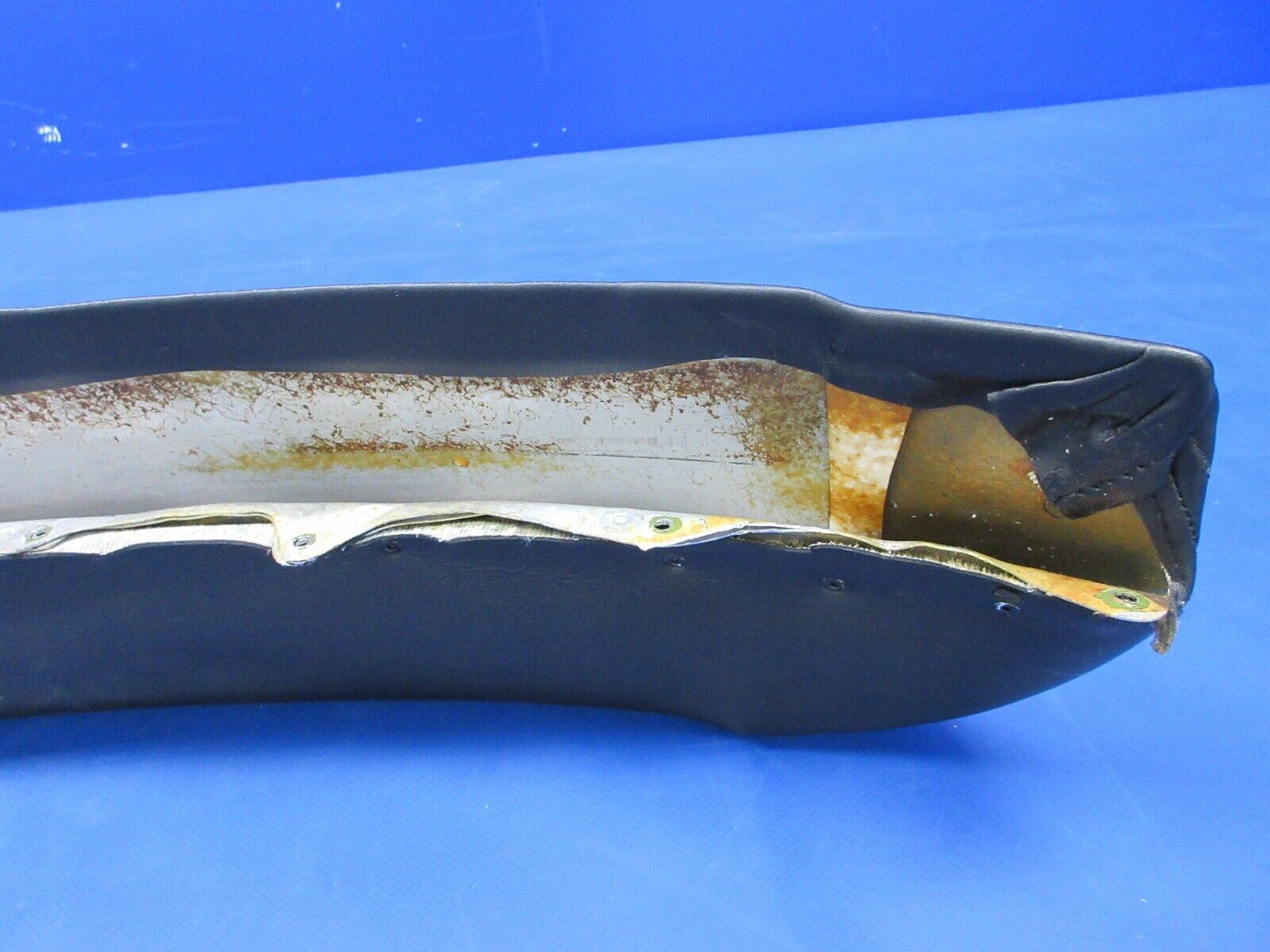 Piper PA-32RT-300T Lance II Glare Shield Assy P/N 78109-04 (0924-2098)