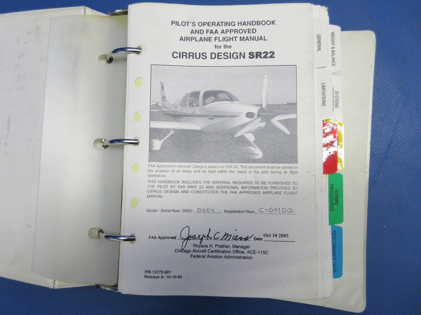 Cirrus SR22 Pilots Operating Handbook P/N 13772-001 (0624-1241)