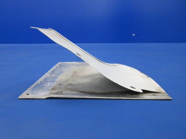 Cessna 150G Wing to Fuselage Fairing Assy LH & RH P/N 0412032-1 & -2 (0624-1441)