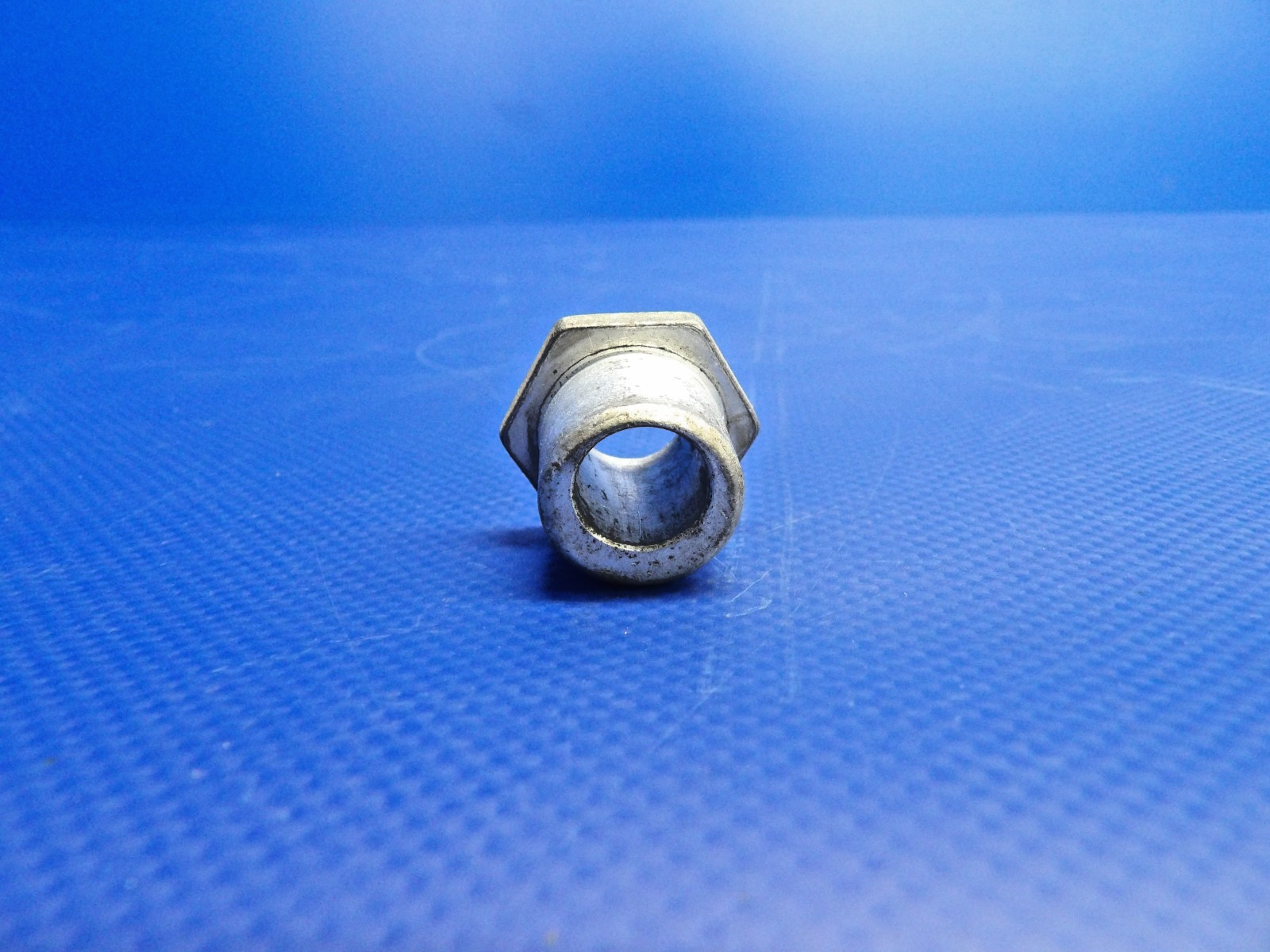 Cessna 172 / 172G Wing Bolt Bushing P/N 0512123 LOT OF 4 (0326-1216)7