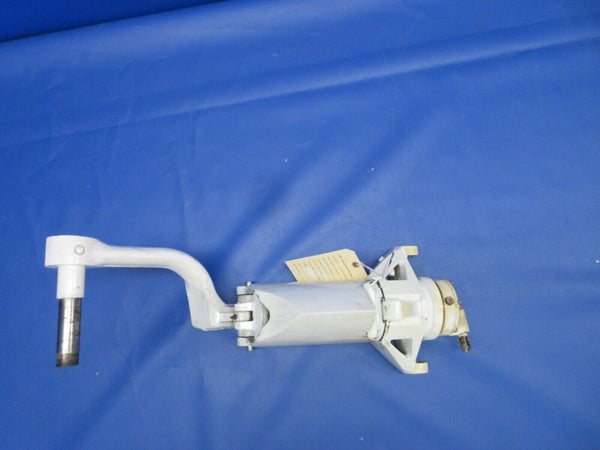 Beech C24R Sierra Nose Landing Gear P/N 169-820000-11 (0524-614)