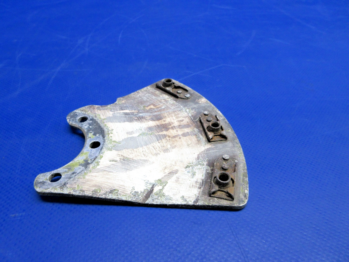 Piper PA-28-235 Cherokee LH Wheel Fairing Bracket P/N 63370-05  (0926-884)2