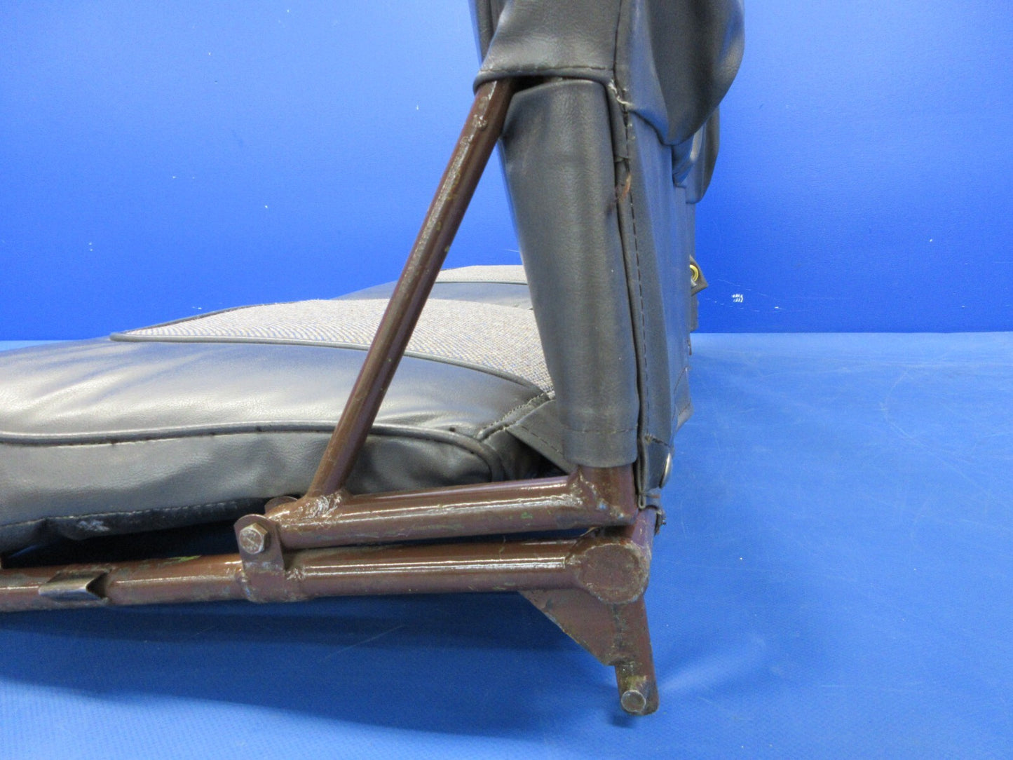 Piper PA-20 Pacer Front Seat As P/N 11863-10 (1024-1255)8
