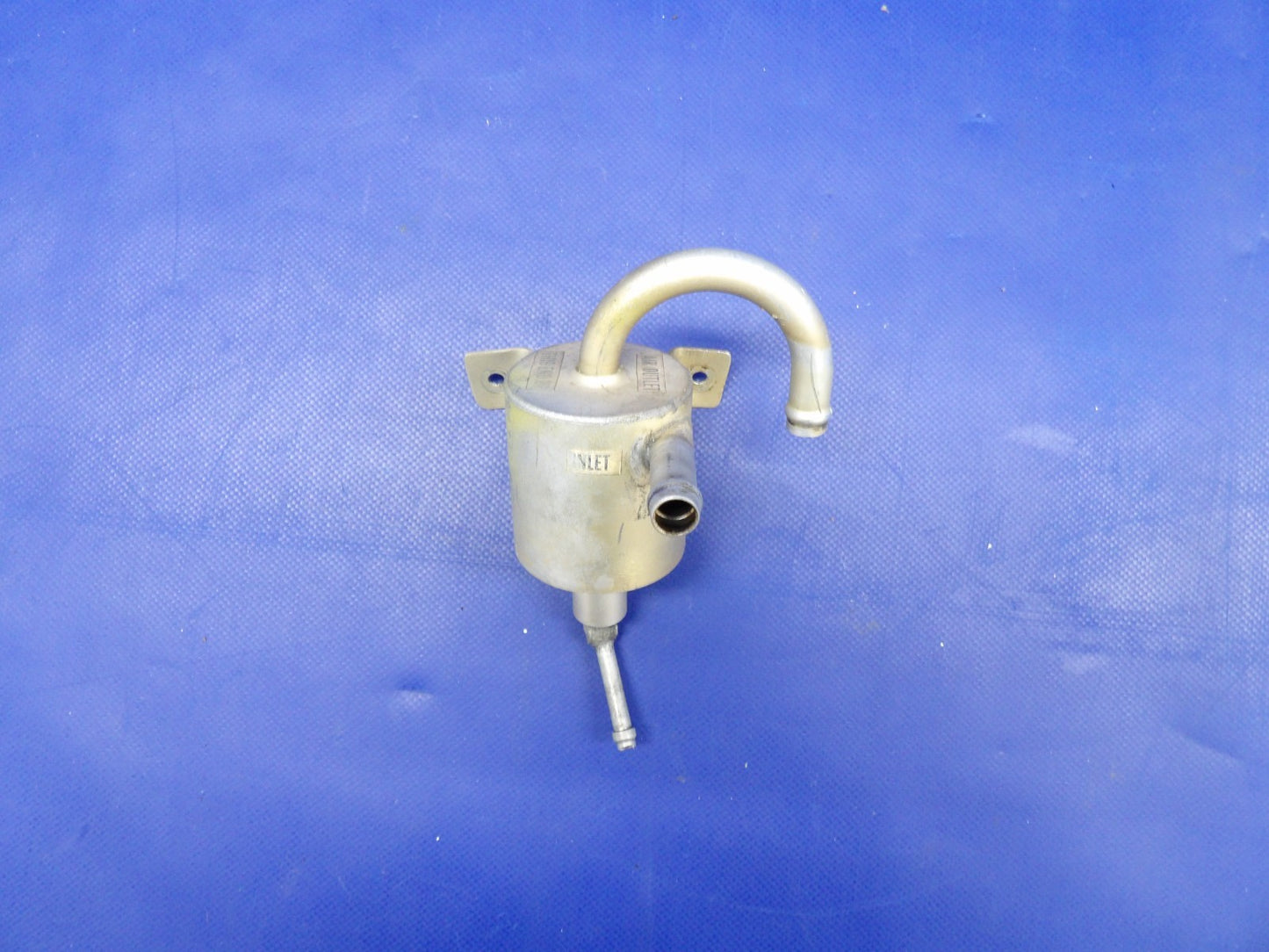 Beech 95 / D95A Travel Air Oil Air Separator P/N 95-380009 (0326-410)1