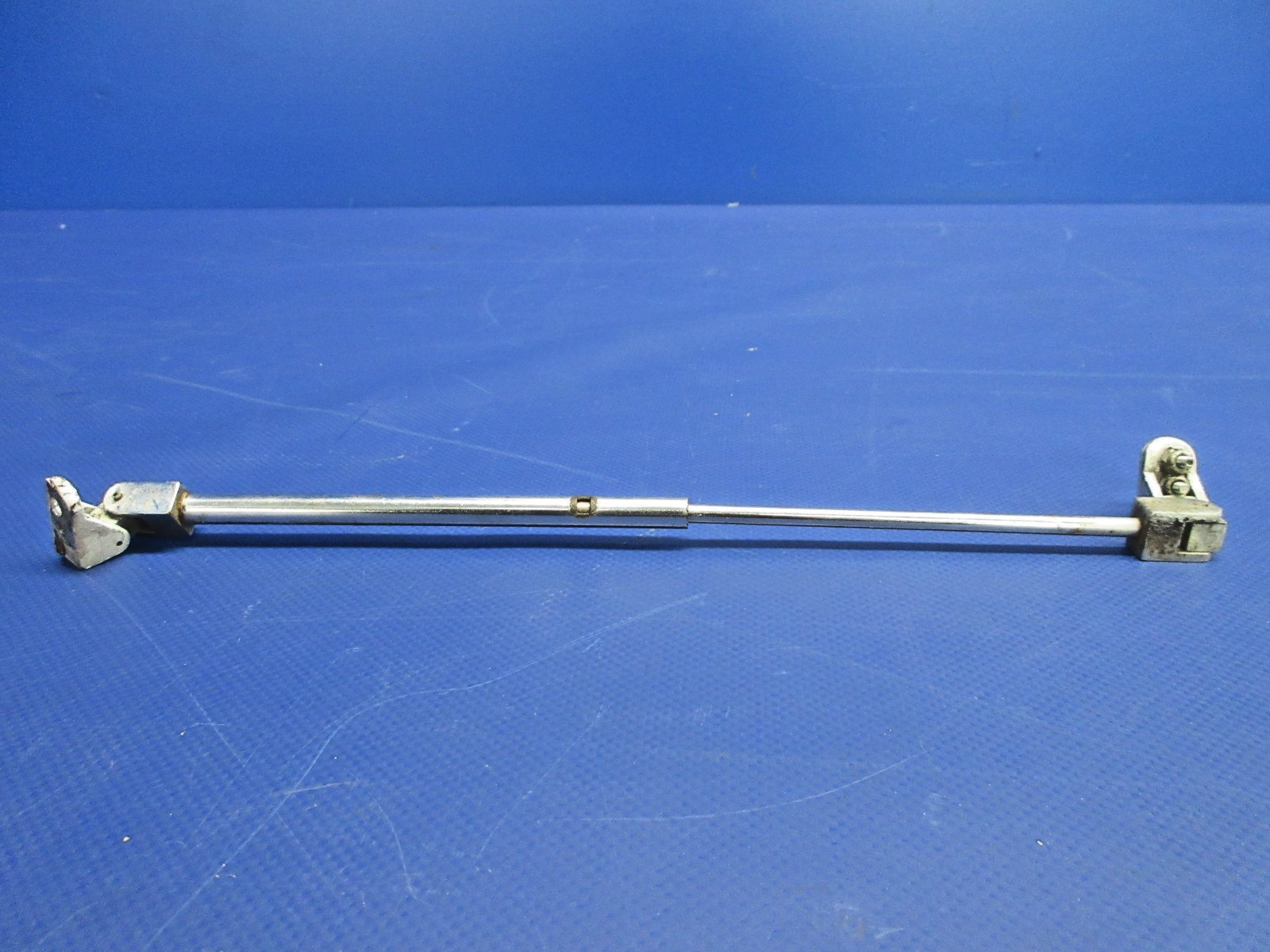 Cessna 310 / 310I Foul Weather Window Telescopic Holder P/N 0811735-1 (0326-877)8