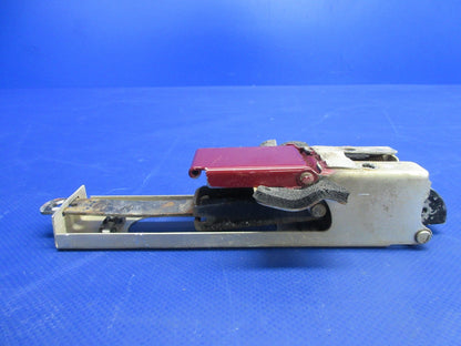 Piper AFT Cabin Door Side Latch w/Handle P/N 68188-00 (0626-890)8