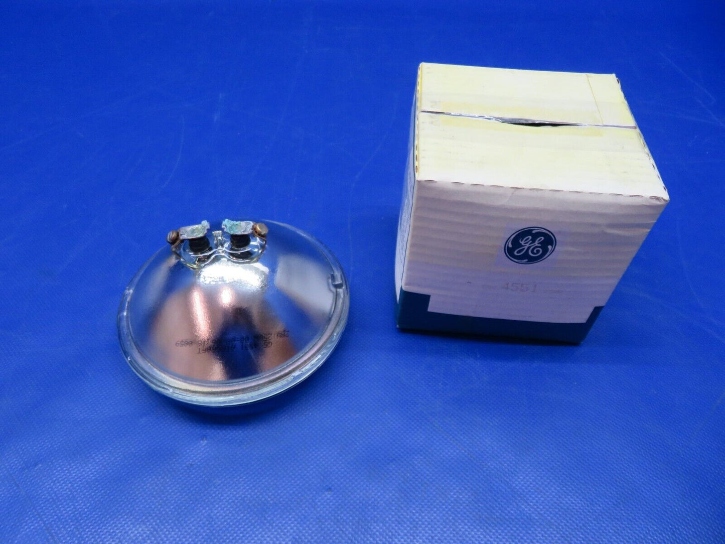 GE Bulb / Lamp 28v P/N 4594, 4593, 4559, 4505, 4591 LOT OF 10 NOS (0424-130)