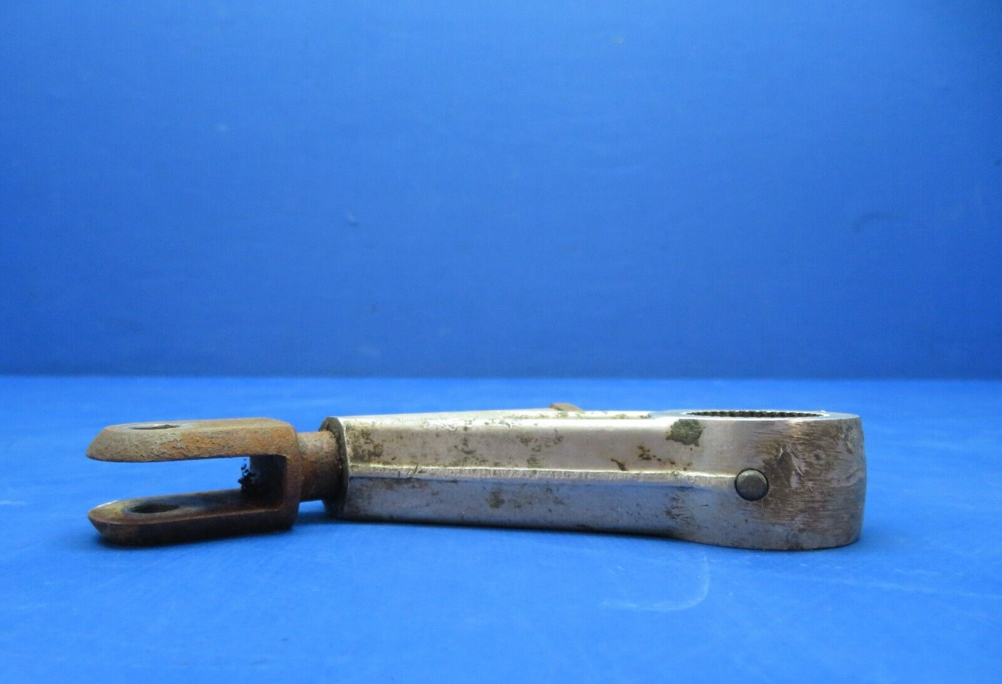 Cessna 310 / 310F Nose Gear Retract Adjusting Bellcrank P/N 0842104-2 (1123-363)