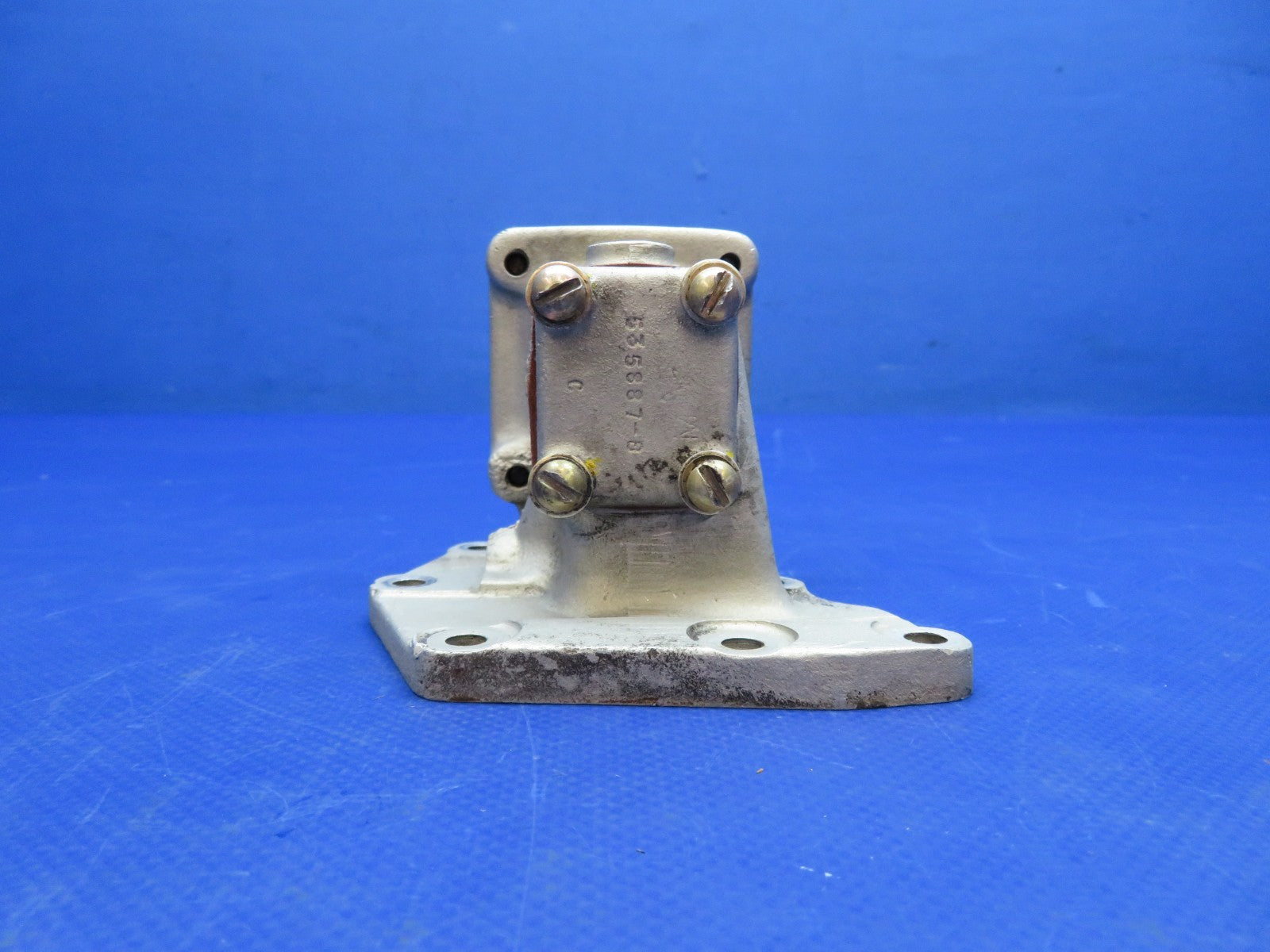 Continental IO-470 /  IO-470-U Oil Pump / Tach Drive Housing 538579 (0326-1785)3