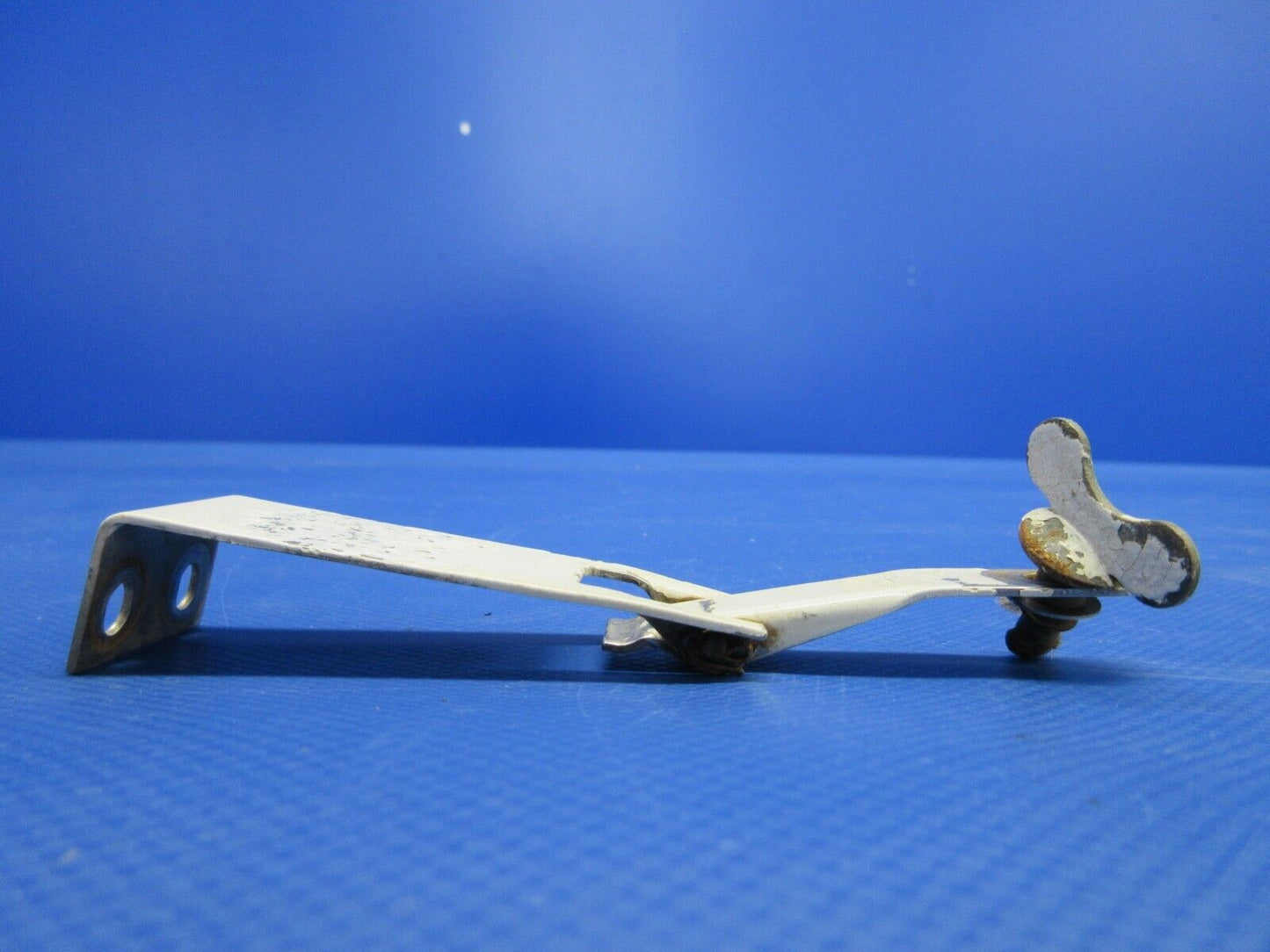 Piper PA38-112 Tomahawk Cowl Latch Assembly P/N 77712-02 (0324-1220)