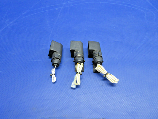 Beech F35 Bonanza Grimes Cockpit Light P/N A-5395C-1 LOT OF 3 (0726-761)0
