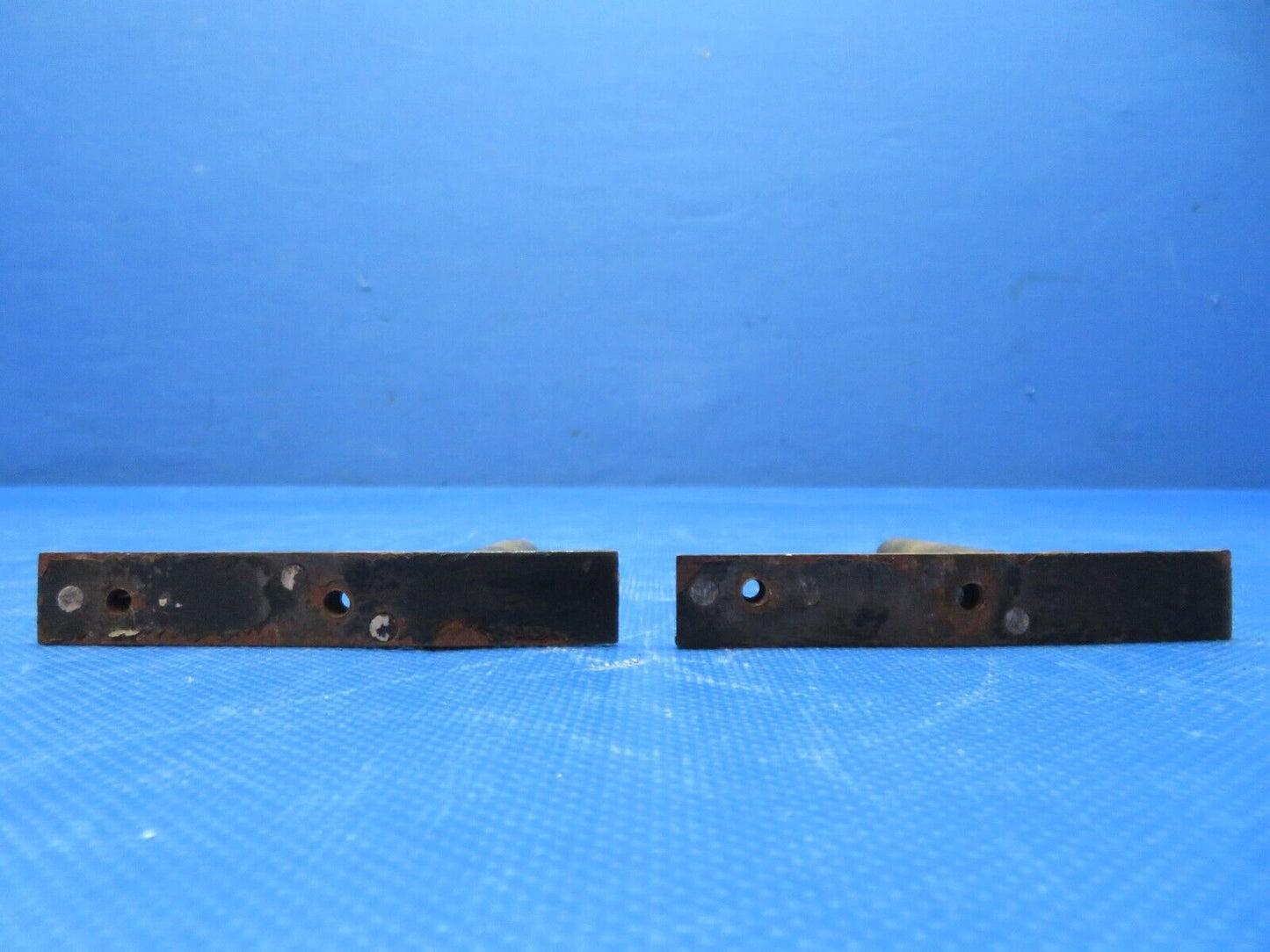 Arion Lightning LS-1 Wheel Pant Bracket OTBD P/N ALG-0015 LOT OF 2 (0424-116)