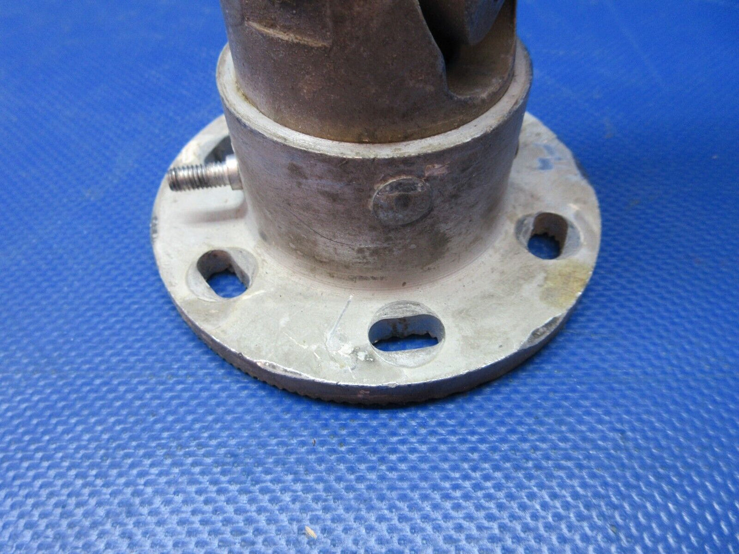 Cessna 337E Skymaster LH U-Joint & Adapter MG Actuator P/N 1541037-1 (0924-1314)