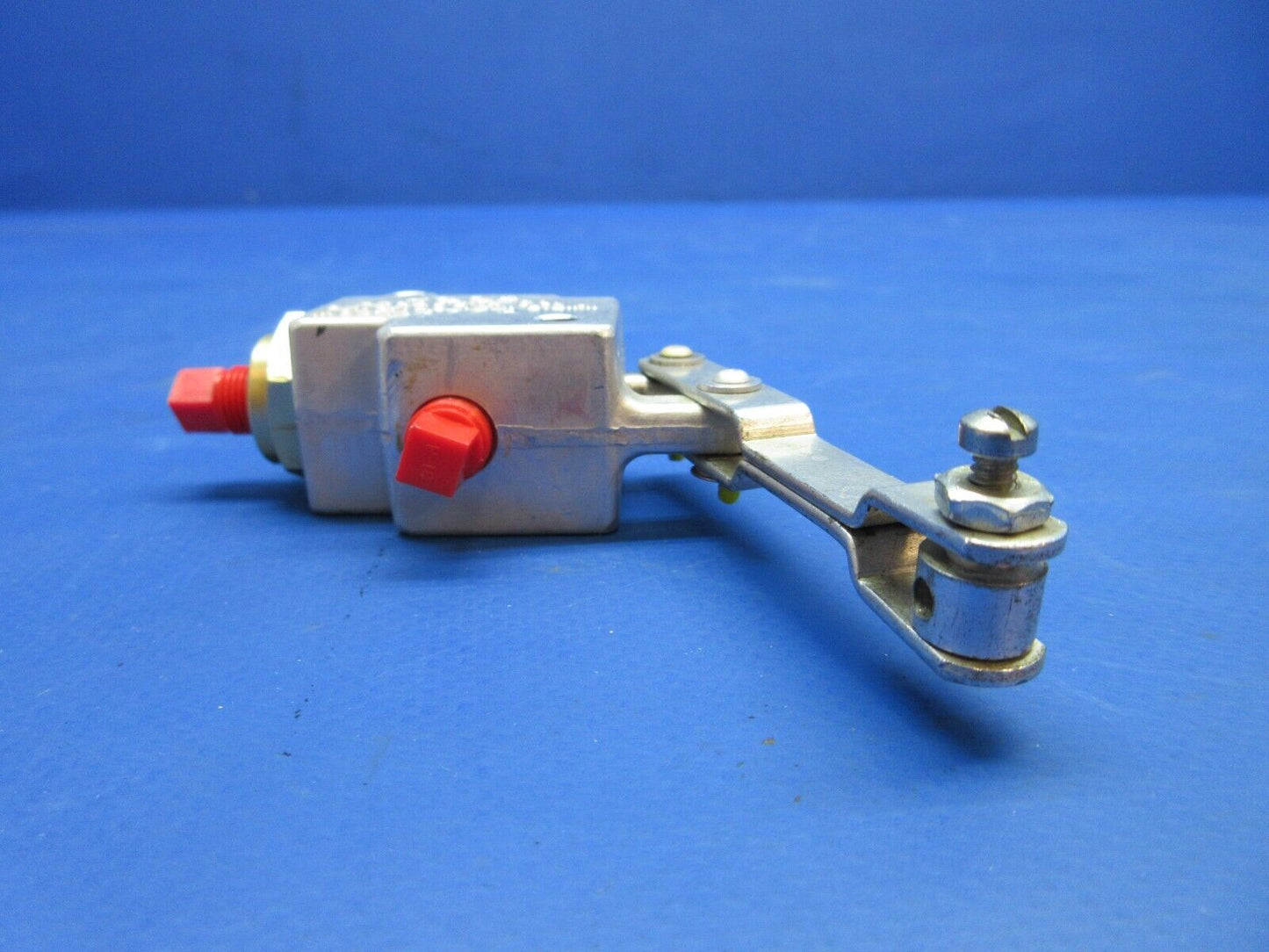 Hoof Parking Brake Valve P/N A77A OVERHAULED (0723-161)