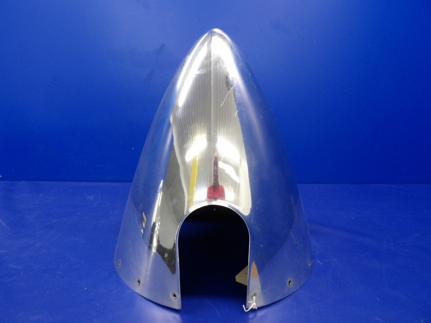 Dented Beech 58 Baron 3-Blade Propeller Spinner Dome P/N C3004 (0226-2029)5