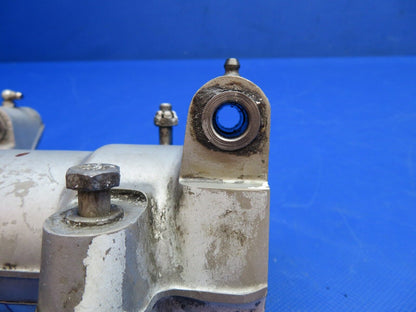 Piper PA-23-250 Aztec RH Main Gear Strut Housing 751-929, 31835-00 (0824-1772)