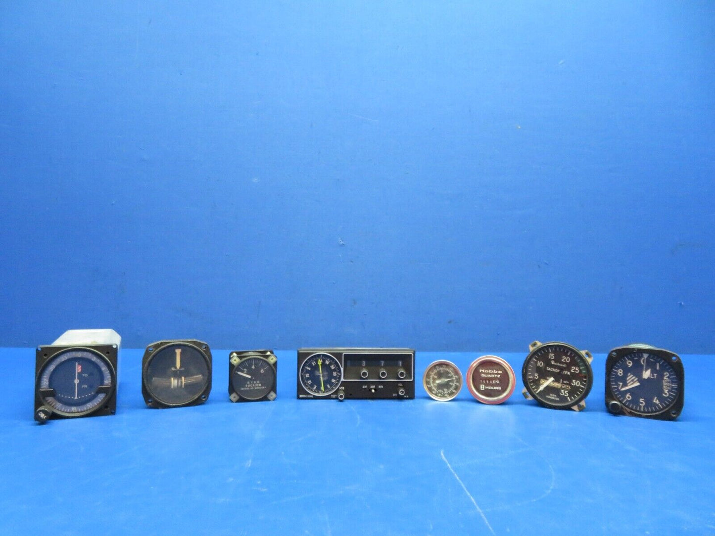 Piper PA-28-161 Warrior Instruments Man Cave / Decoration LOT OF 8 (0824-110)