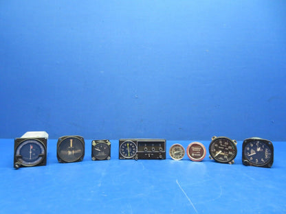Piper PA-28-161 Warrior Instruments Man Cave / Decoration LOT OF 8 (0824-110)