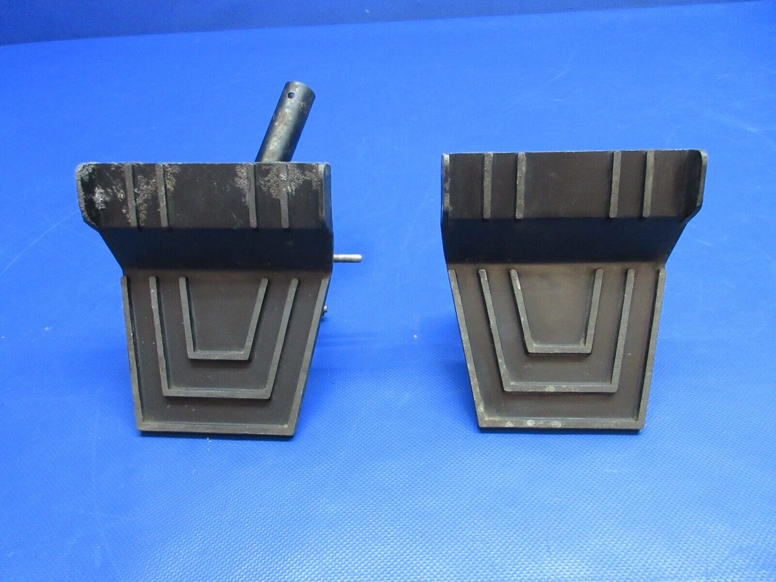 Cessna 172 Rudder Pedal P/N 1460320-1 LOT OF 2 (0624-1298)