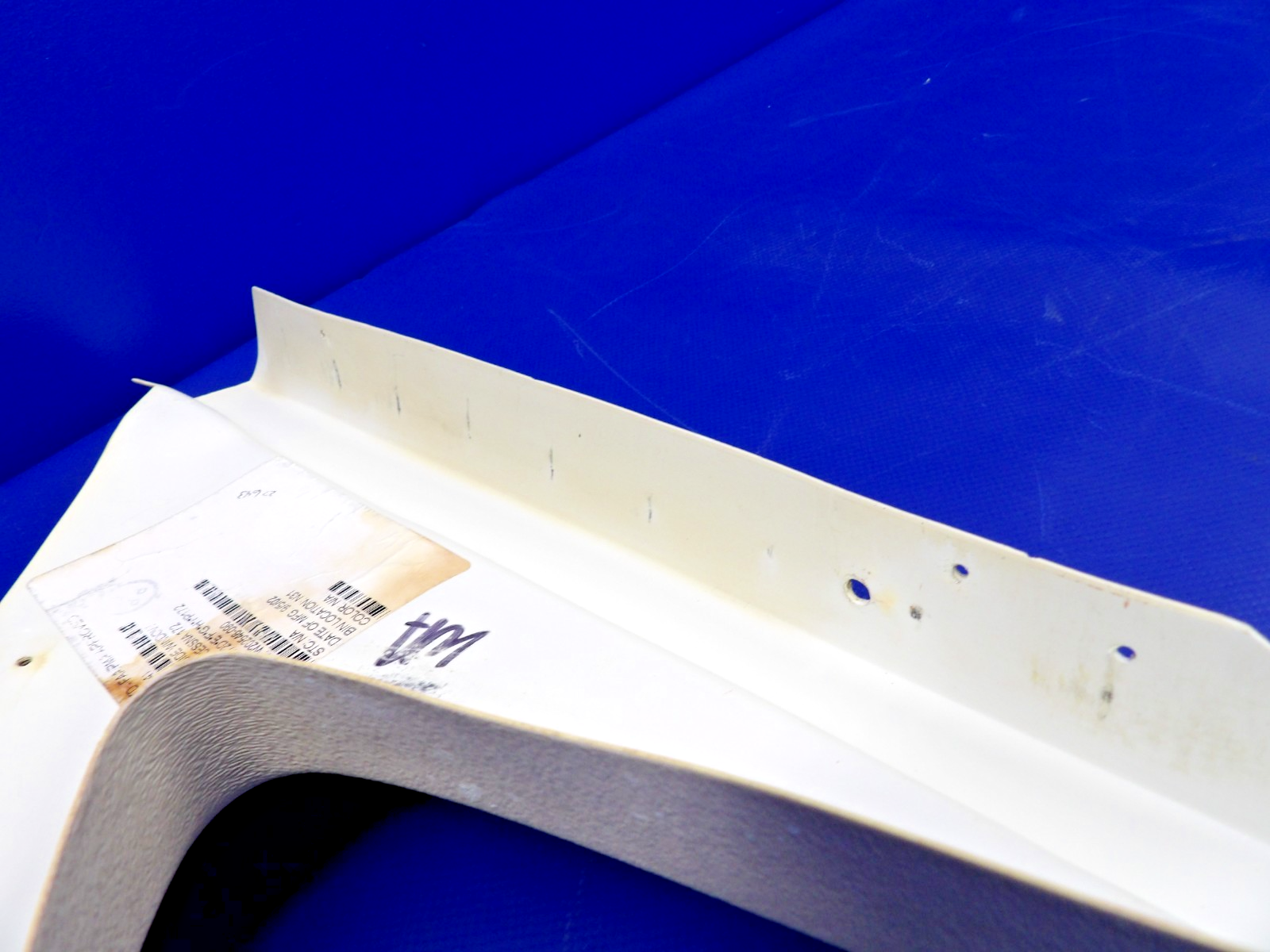 Cessna 172 / 172G RH + LH Rear Window Mouldings P/N 0500210-40 & -41 (0326-2029)14