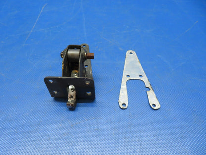 Cessna 337 / P337H Skymaster Front Lower Door Latch Assy 1511408-161 (0824-194)