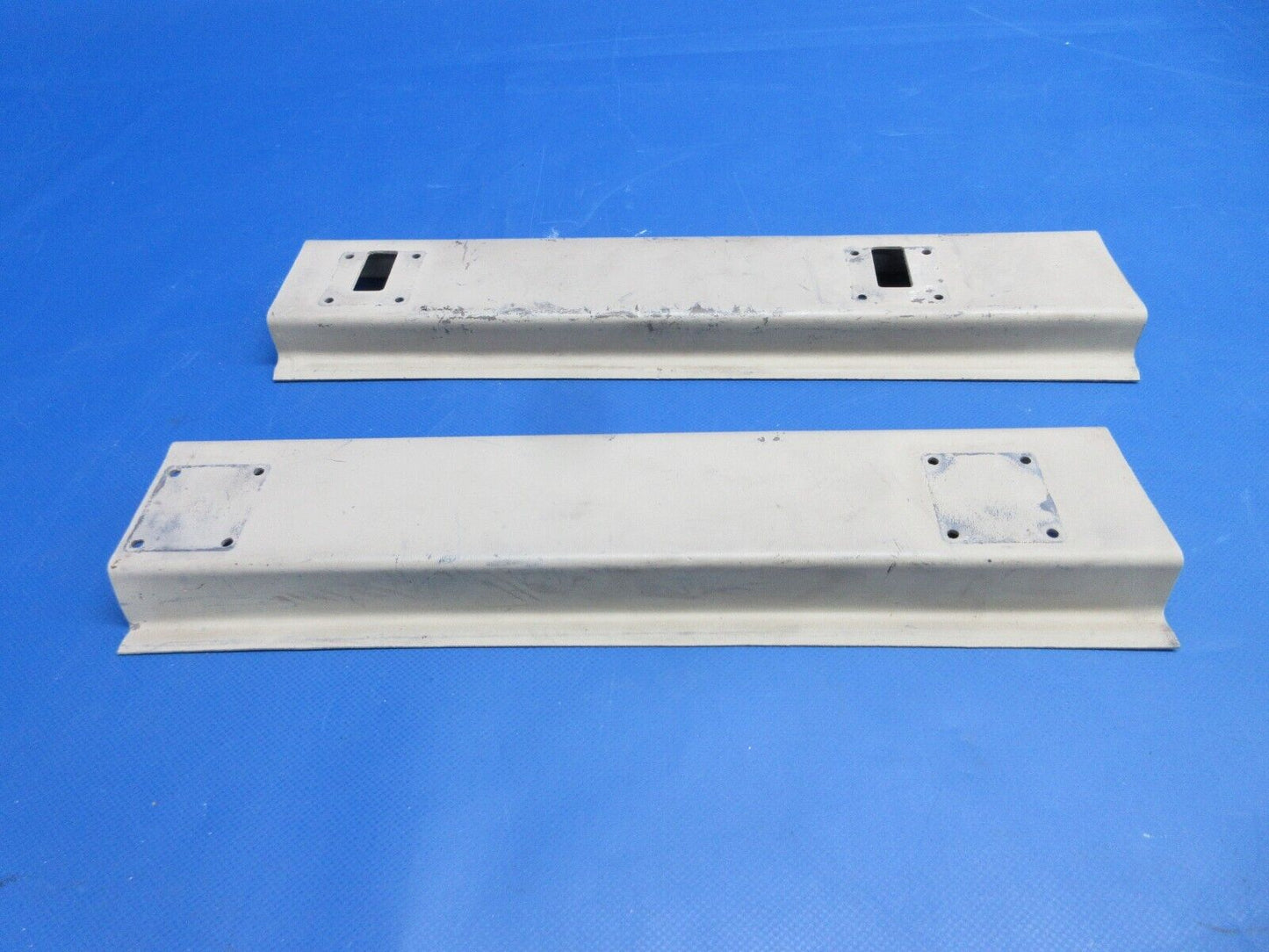 Piper PA-34-200T Seat Trim Channel LH & RH FWD & Rear P/N 6890-16 (0524-1908)