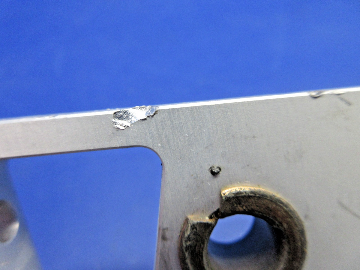 Diamond DA-40 Control Column Mounting Bracket P/N DA4-2703-15-00 (0926-885)2