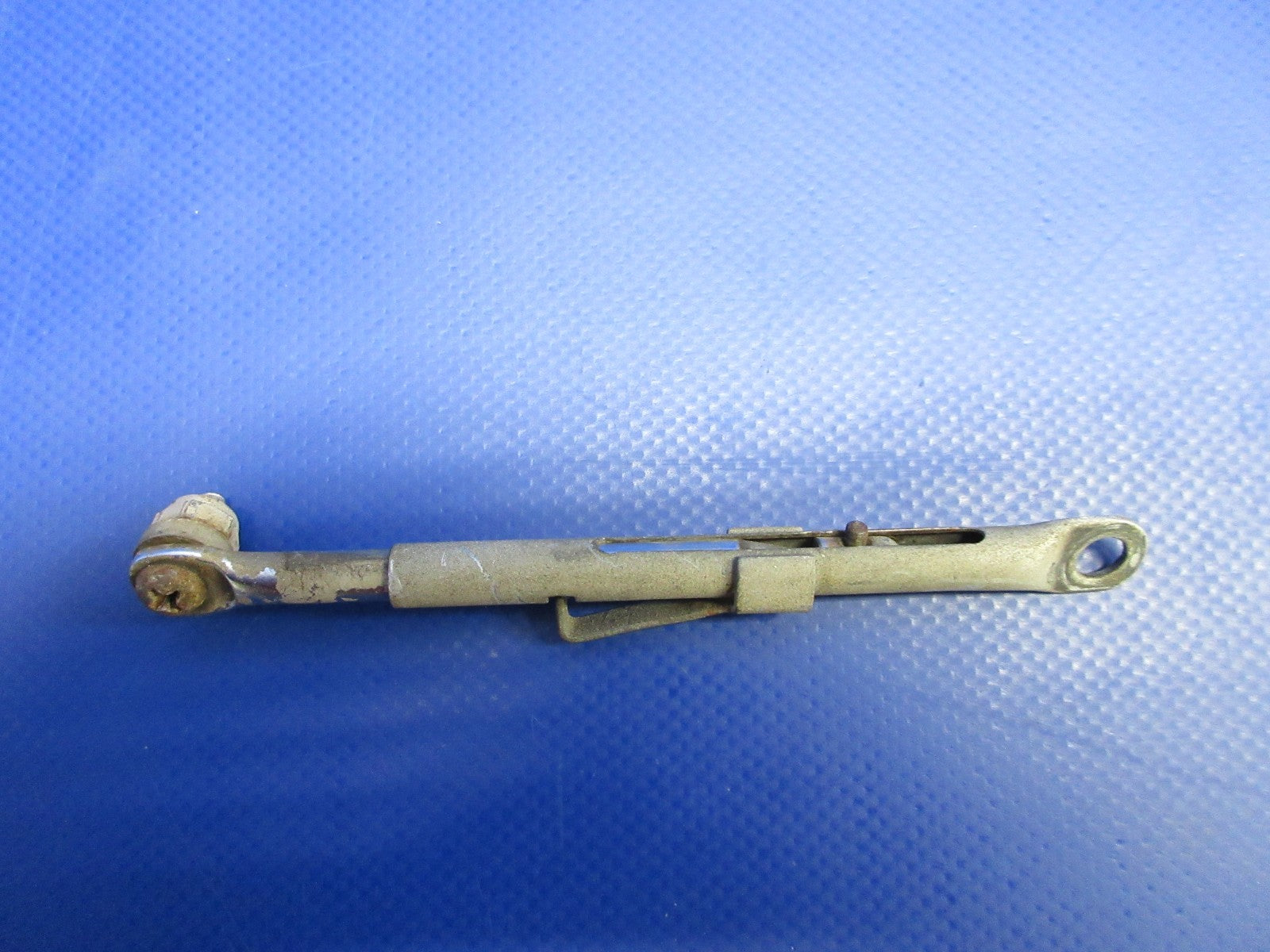Beech 95 /  D95A Travel Air Storm Window Stop Rod P/N 35-410324 (0326-826)1