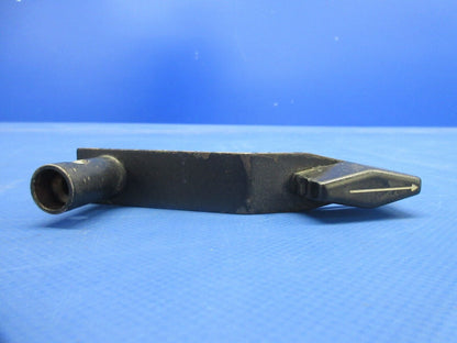 Piper PA-32RT-300T Lance II Fuel Selector Control Lever Assy 69088-05 (0924-891)