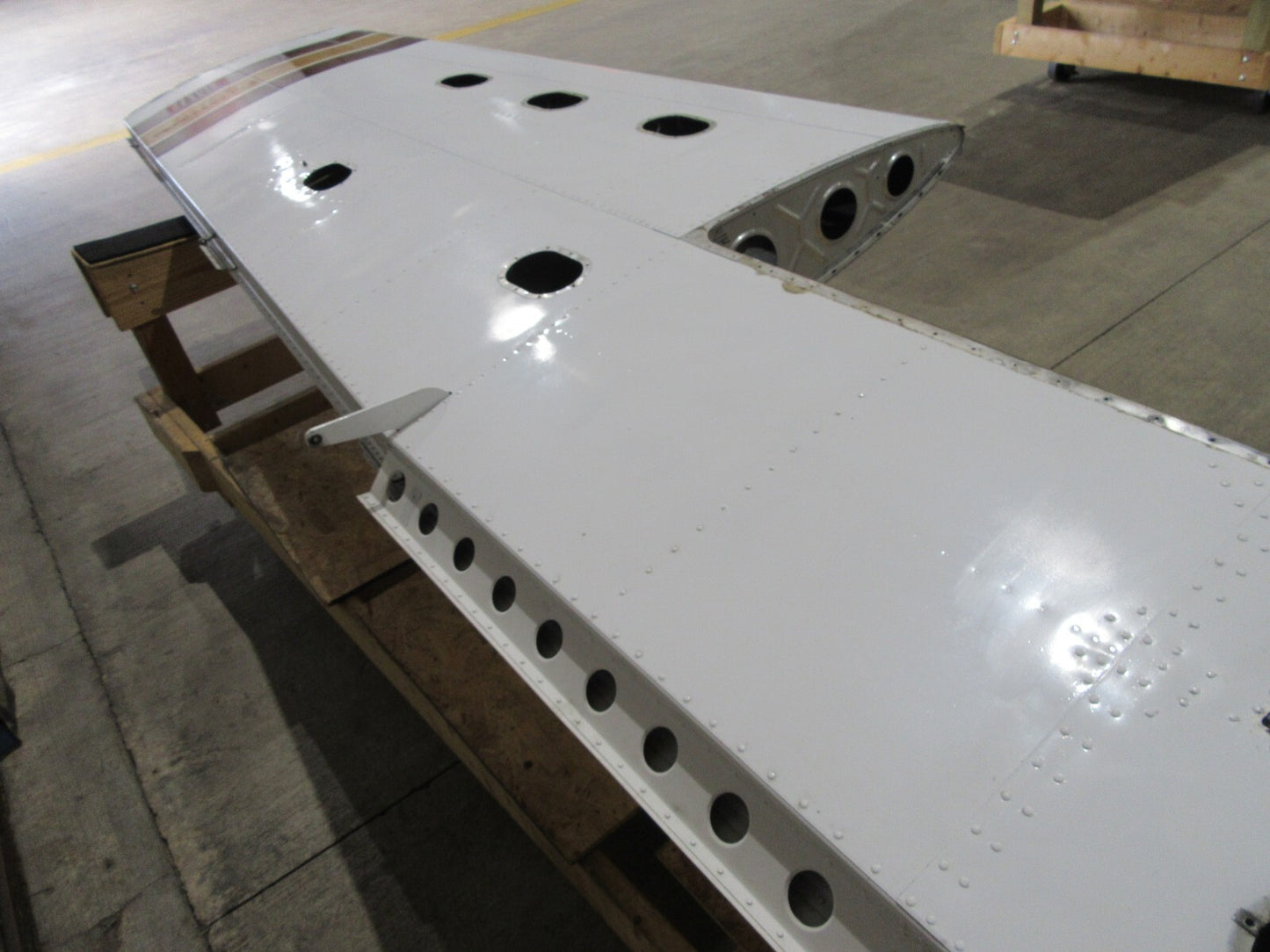 1977 Piper PA-28R-201T Arrow RH Wing P/N 35630-921 (0822-102)5