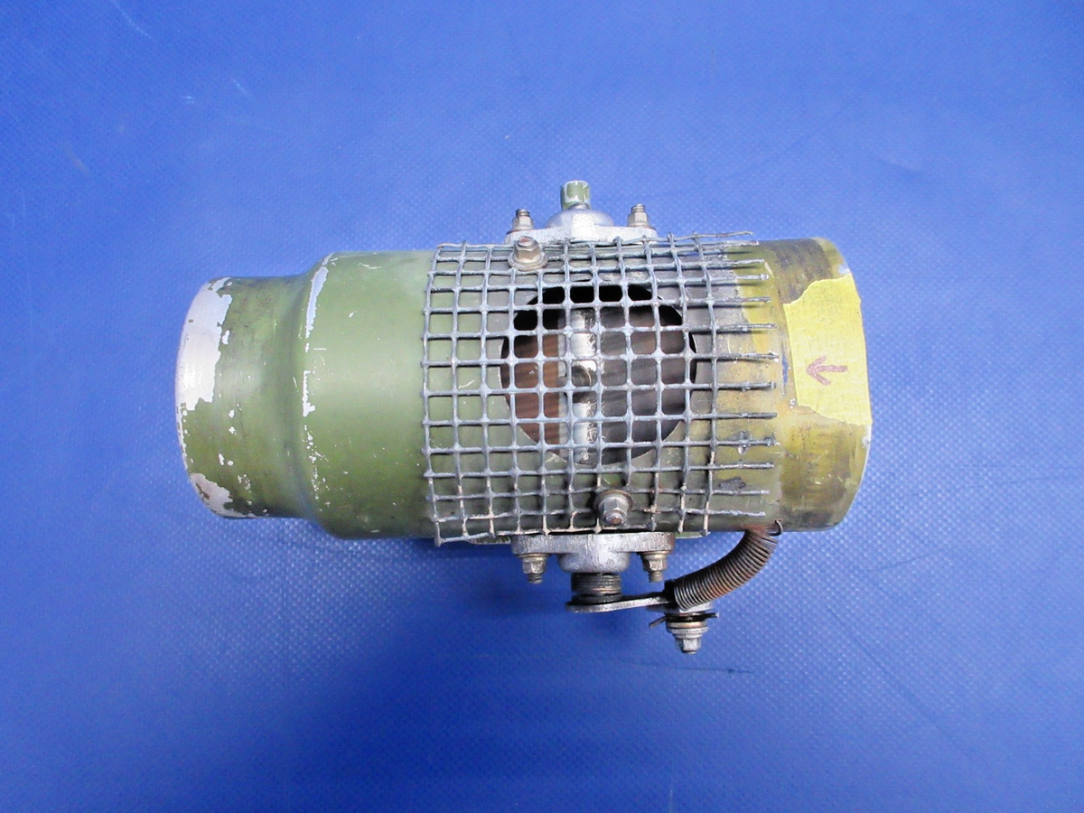 Beech 76 Duchess RH Carburetor Air Box P/N 169-910049-63 (0526-890)1